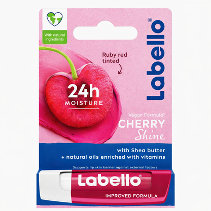 Labello Cseresznyés Ajakápoló 4.8 g – Hidratálás és Enyhén Színezett Ápolás